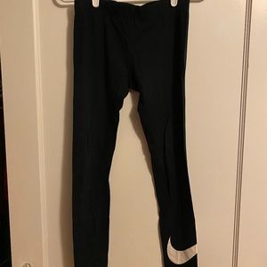 girls black nike leggings